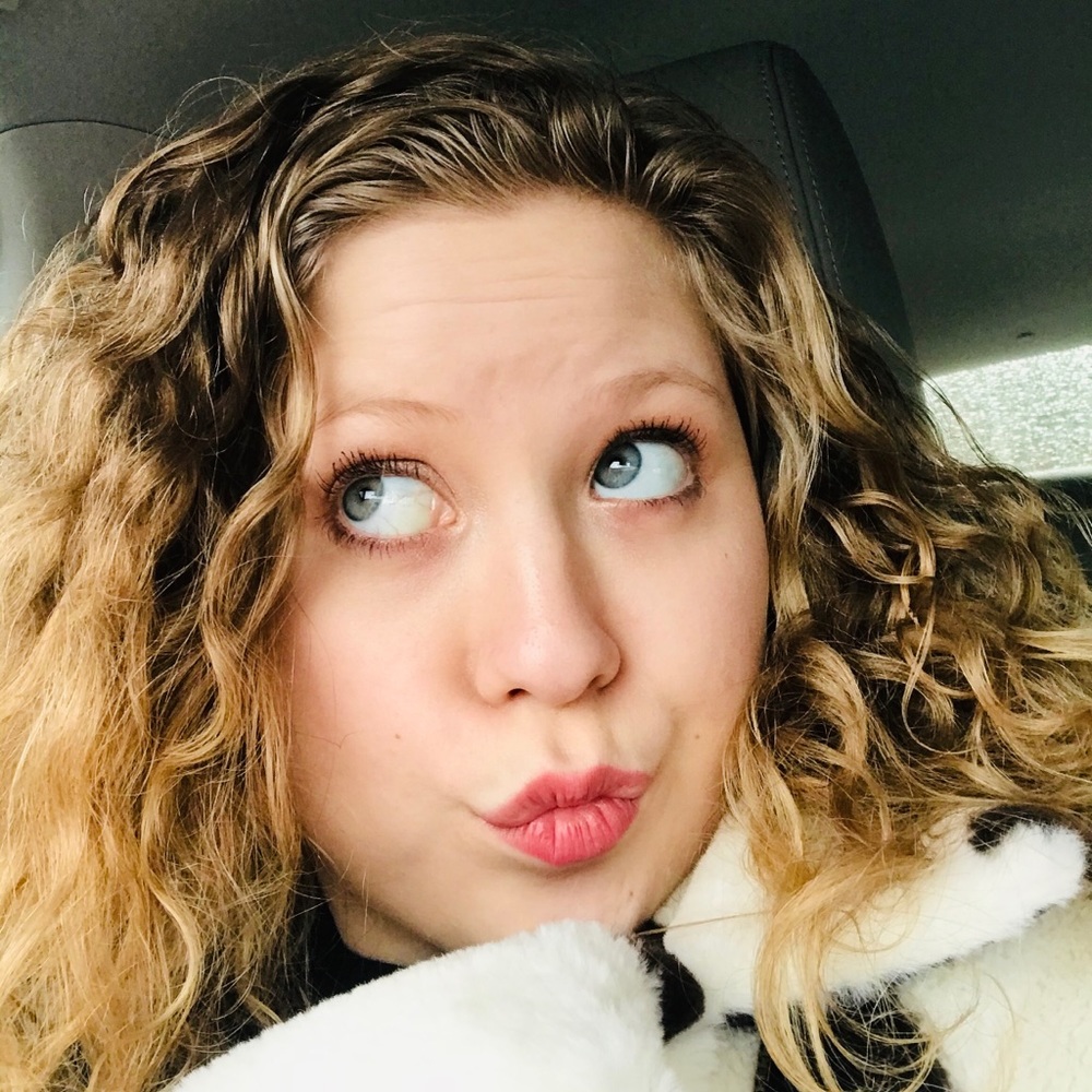 Meet your Posher, Abby